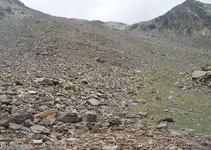 Trobem el sender que puja cap a la bretxa d´Arcalís.