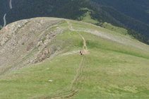 Davallant pel camí de la serra de Casamanya.