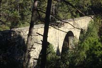 L´entrada del pont de l´Afrau impressiona.