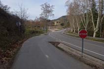 Arribem a la carretera C-26.