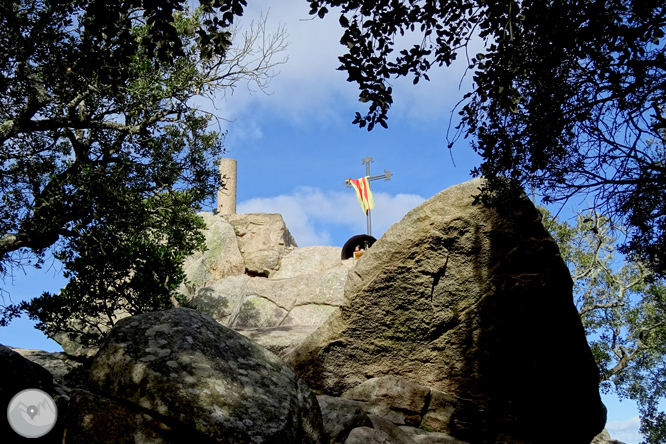 Puig de Cadiretes (519m) a l