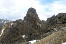 Roc Colom (2.724m) a la vall de Campcardós, per molts la muntanya més feréstega de la Cerdanya.