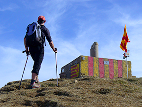 Puigsacalm (1.515m) i Puig dels Llops (1.486m) des de Joanetes