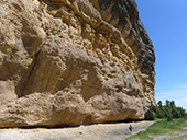 Roca del Corb i Roc de Cogul des de Peramola