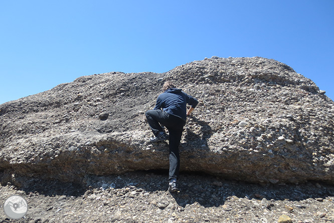 Roca del Corb i Roc de Cogul des de Peramola 1 