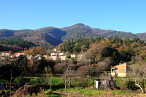 Puigdefrou des del carrer Torrent de Sales.