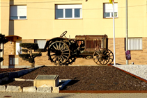 Monument dedicat a la Fira dels Tractoristes.