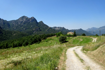 La serra de Picancel, cal Pere i els camps de Vilarrassa.