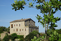 Masia de Cal Bitó.