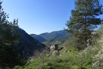 El descens cap a Gombrèn amb vistes de tota la vall és preciós.