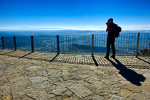 Balcó-mirador des del pàrquing.