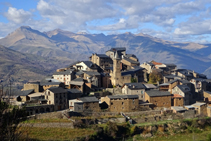 Vistes de Tornafort des del Camí Vell de Taús.