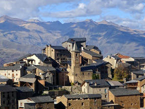 Tornafort i la vall de Siarb des de Sort