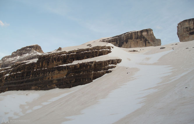 Taillón (3.144m) per la Bretxa de Rotllan 1 