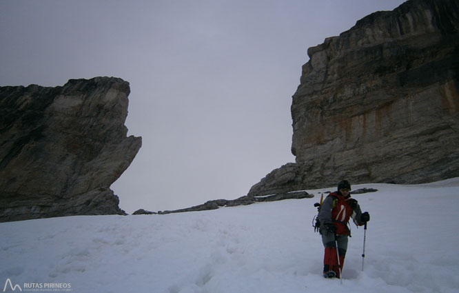 Taillón (3.144m) per la Bretxa de Rotllan 2 