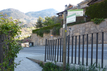 Carretera de la Rabassa a la urbanització de la Pleta de Sibós.