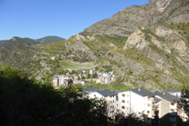 Vista de Sant Julià mirant cap a coll de Jou.