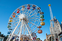 La sínia del Tibidabo, una de les atraccions més populars del parc.