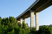 El pont de la C-16.