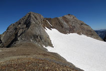 Pic Clot de la Hount i Pique Longue des del coll de Cerbillona.