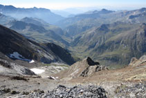 Vistes de la llarga vall de l´Ara.