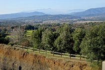 Vistes cap al Montseny des del mirador.